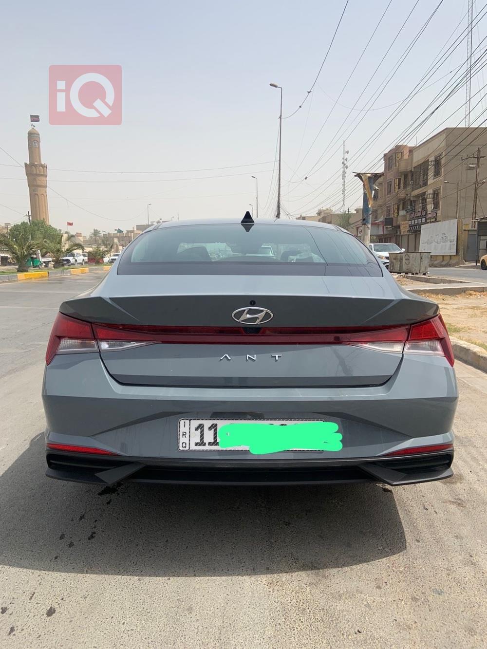 Hyundai Elantra